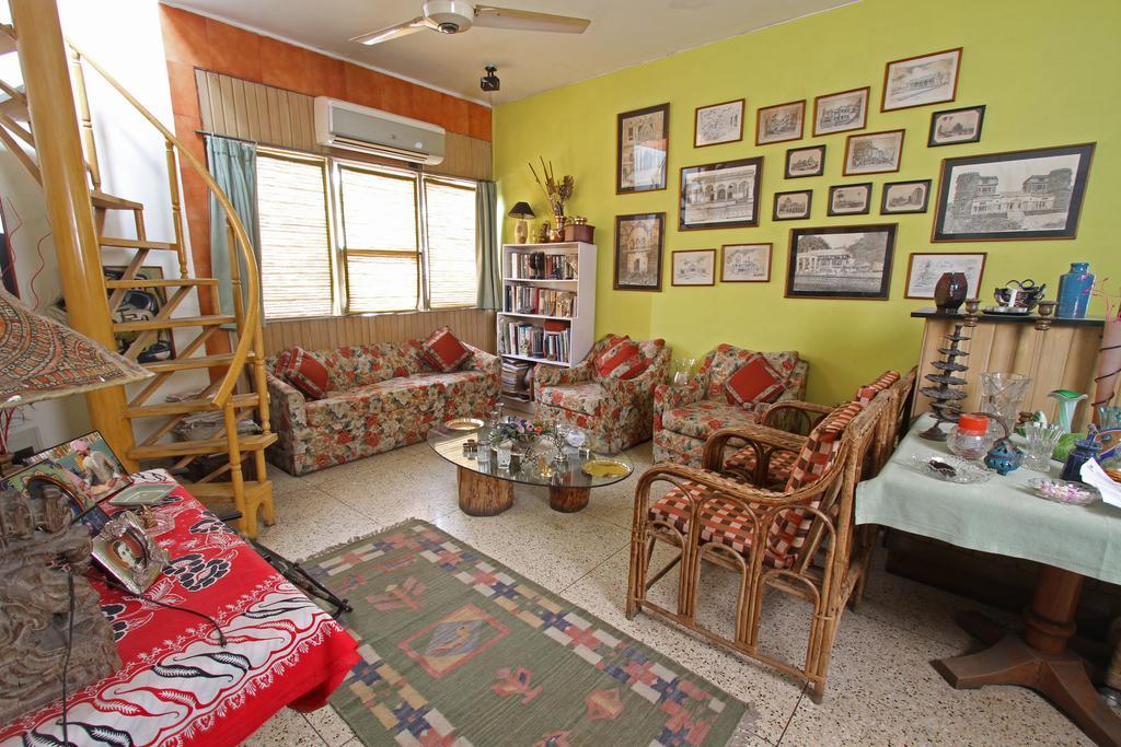 Nina Kochhar'S Homestay Nuova Delhi Esterno foto